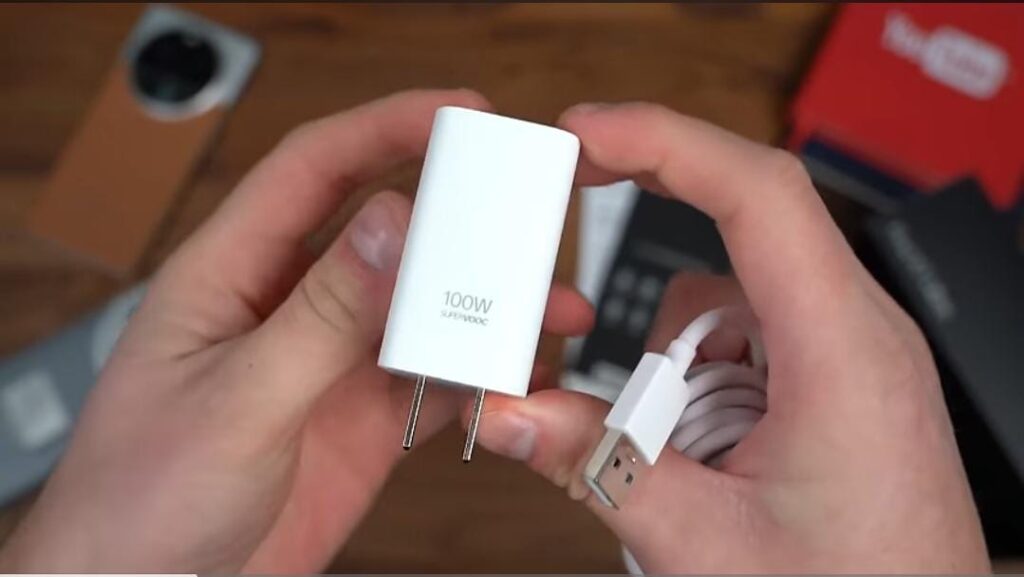 Oppo FInd X7 Ultra Charger